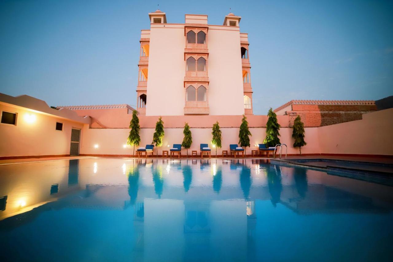 Hotel Pushkar Legacy Exteriör bild